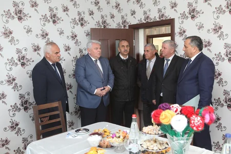 ​Oğuz və Şəkidə Qarabağ müharibəsi əlilləri və şəhid ailələrinə mənzillər verilib