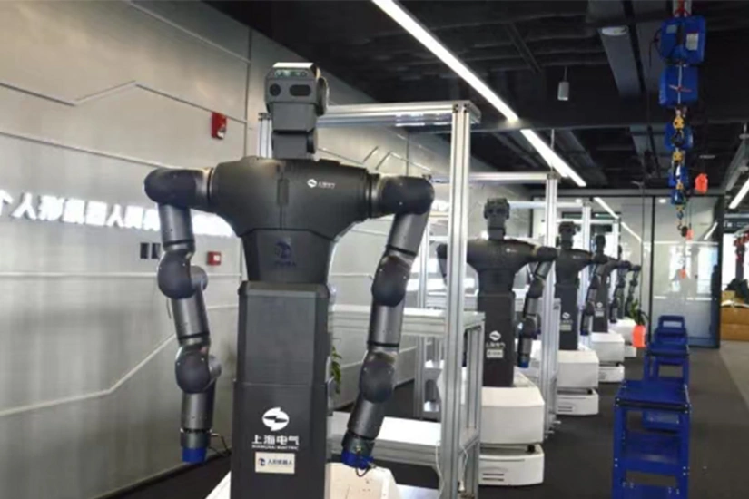 Çində insanabənzər robotların təlimi üçün baza yaradılıb