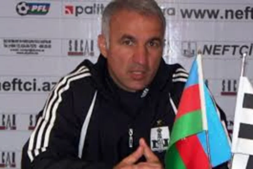 Neftçi klubunun baş məşqçisi istefaya göndərilib