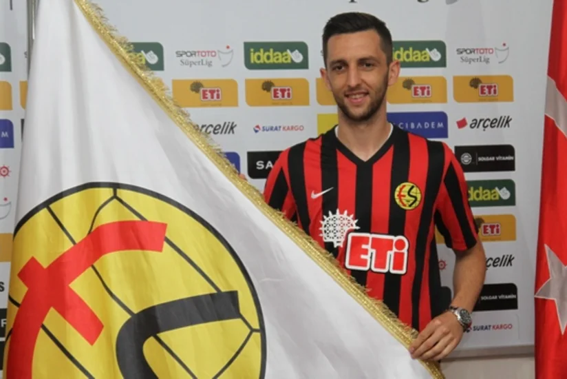 Qarabağdan ayrılan futbolçu Türkiyə klubu ilə müqavilə imzalayıb
