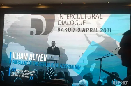 Jan-Kristof Bas: “Azərbaycan son 10 ildə həyata keçirdiklərinə baxaraq fəxr etməlidir“