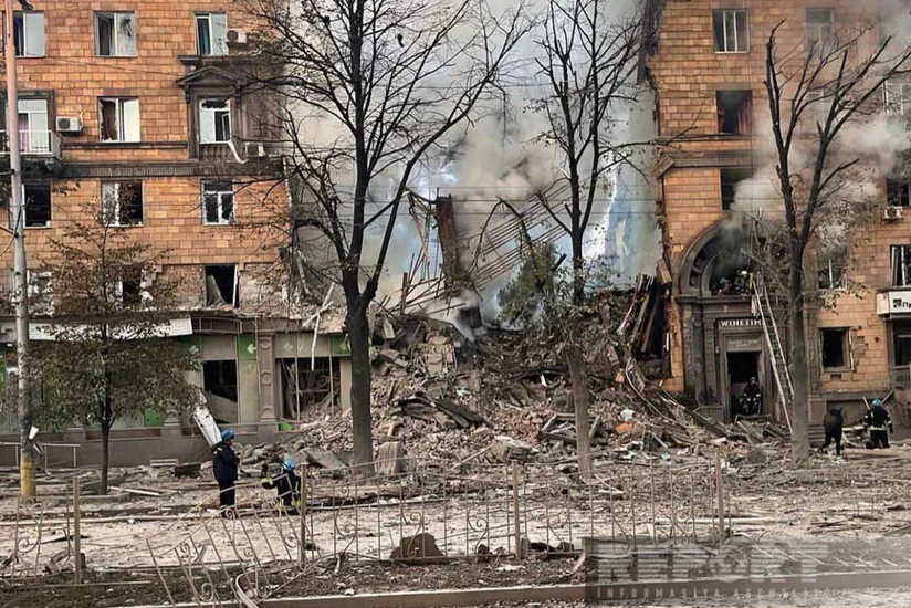 ФОТОРЕПОРТАЖ из центра Запорожья, разрушенного минувшей ночью
