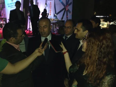 ​Türkiyənin XİN başçısı azərbaycanlı jurnalistlərlə görüşüb - FOTO