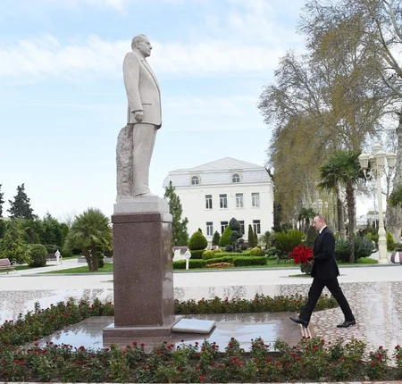 Azərbaycan Prezidenti Bərdə rayonuna səfər edib