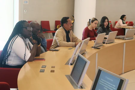 ADA Universitetində Fransa müstəmləkələrindən olan jurnalistlər üçün manipulyasiyalarla mübarizə ilə bağlı təlimlərə başlanılıb