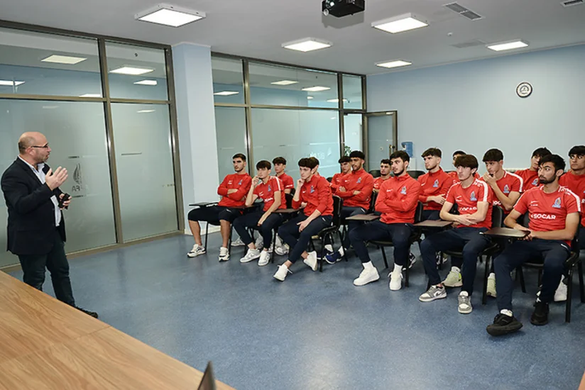 Azərbaycan millisinin üzvləri danışılmış oyunlarla bağlı seminarda iştirak ediblər