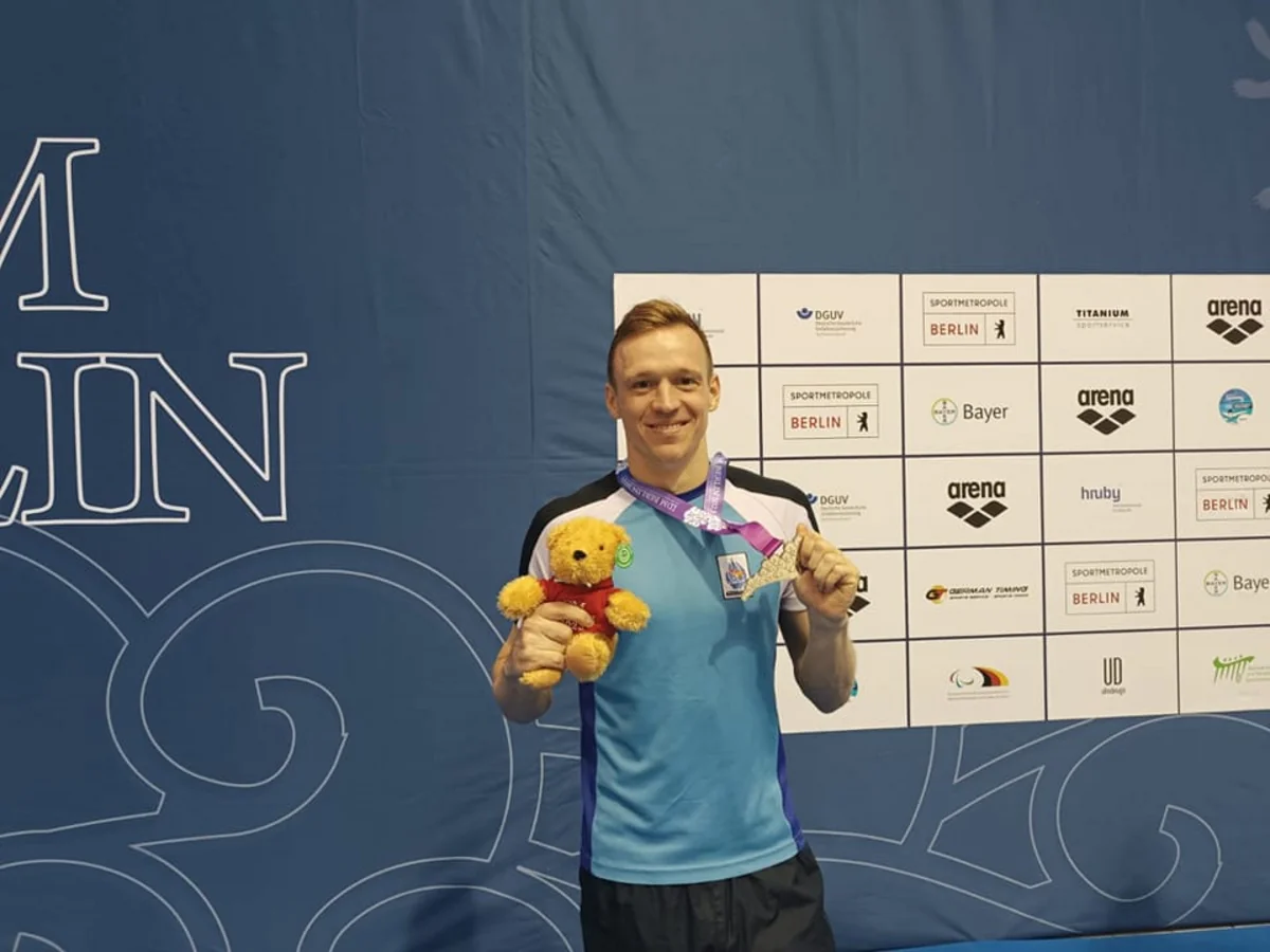 Azərbaycan para-üzgüçüsü dünya seriyasında gümüş medal qazanıb