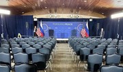 Лозунг Стремление к миру станет символом саммита Путина и Трампа