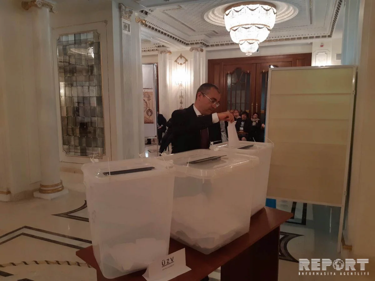 Mikayıl Cabbarov səs verib