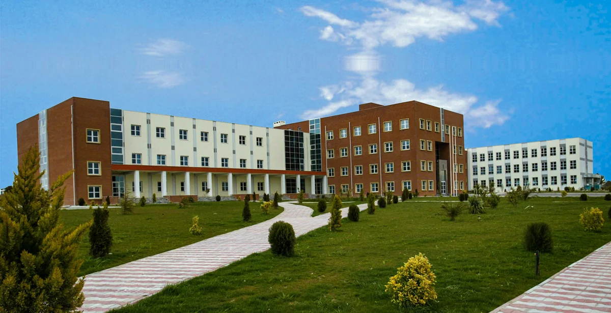 Bakı Mühəndislik Universiteti sığortaçı seçib
