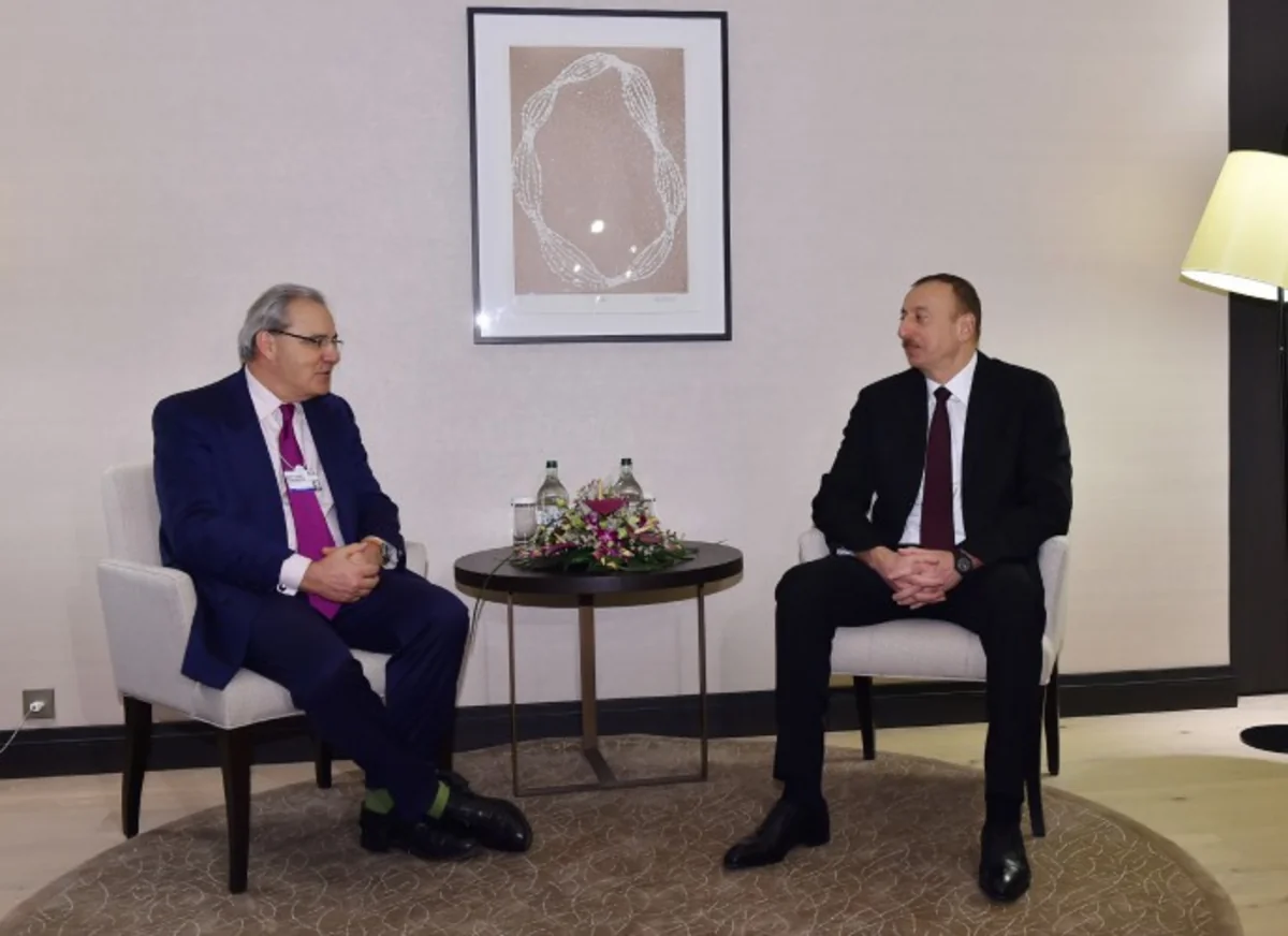 ​İlham Əliyev “Gaz de France Suez” şirkətinin baş icraçı direktoru ilə görüşüb