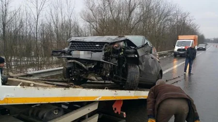 Famous Turkish singer suffered a traffic accident