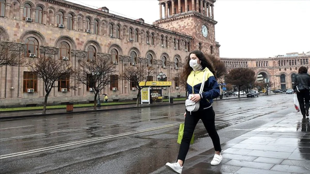 В Армении продлят режим ЧП на месяц