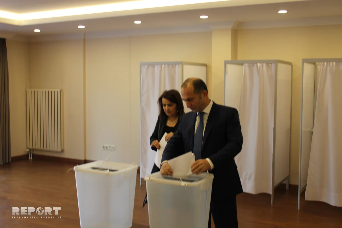 İstanbulda yaşayan azərbaycanlılar səsvermədə aktivlik nümayiş etdirirlər