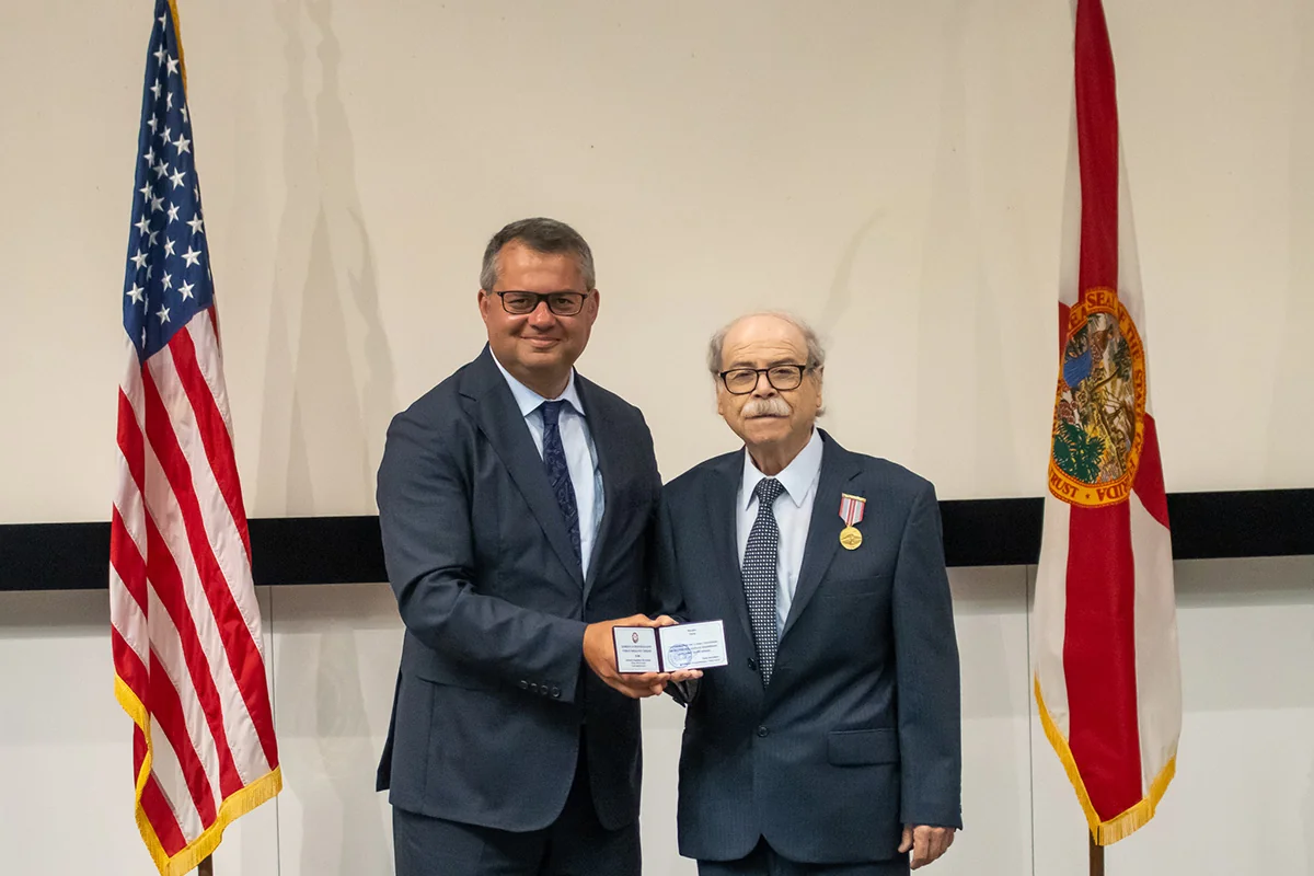 ABŞ-ın məşhur azərbaycanlı alimi yubiley medalı ilə təltif olunub