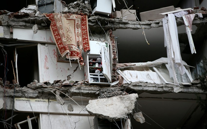 İraq Türkiyə və Suriyaya humanitar yardım göndərir