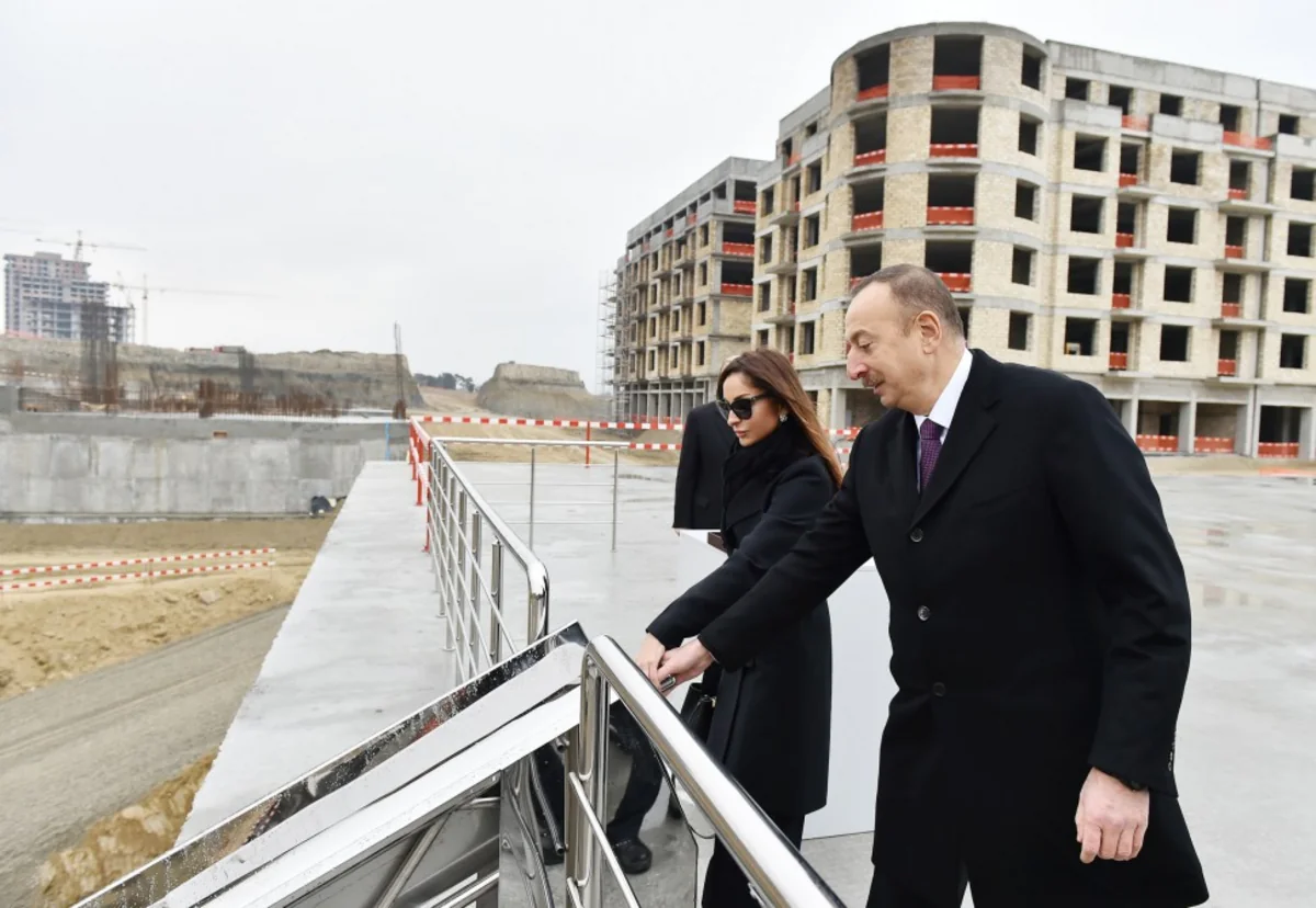 Prezident İlham Əliyev “Bakı Ağ Şəhər”də görülən işlərlə tanış olub - YENİLƏNİB