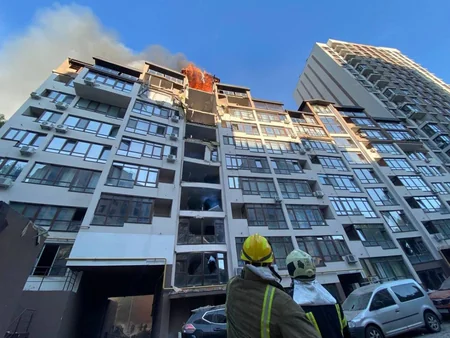 Rocket attacks on Kyiv: 2 residents hospitalized, people remain under rubble