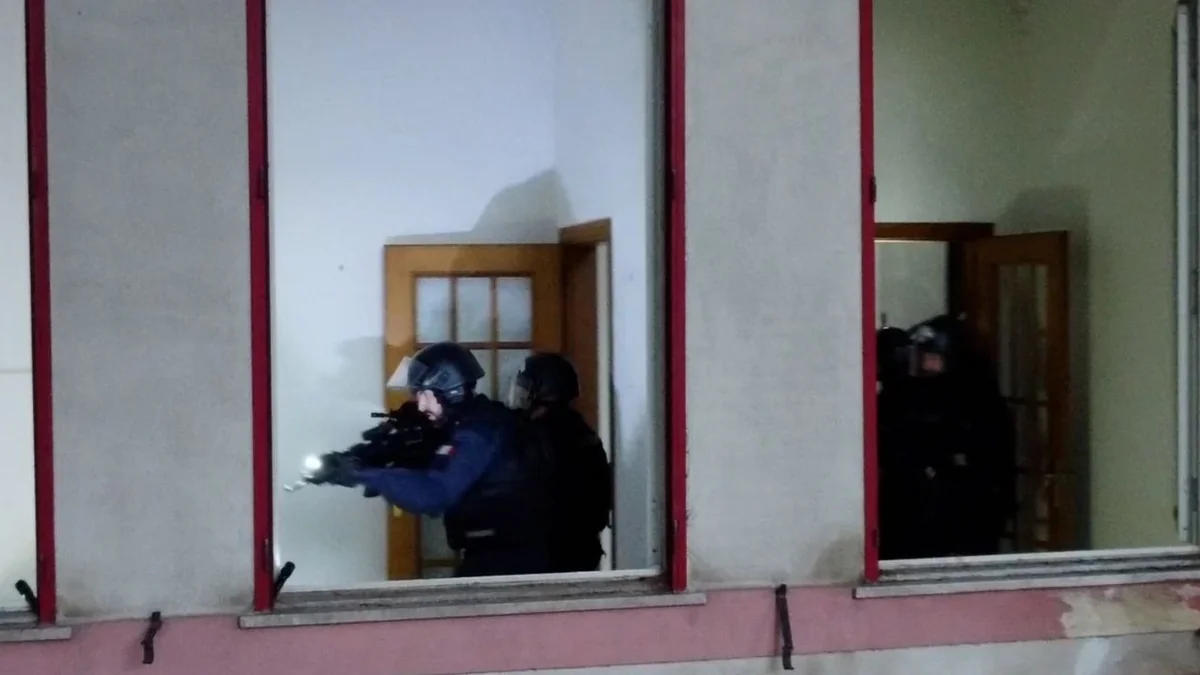 В Италии задержали около 130 человек в ходе операции против мафии