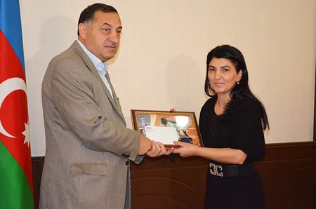 Mətbuat Şurası “Əsrin Müqaviləsi - ölkəmizin davamlı sənaye inkişafının təməli” mövzusunda yazı müsabiqəsinin nəticələrini açıqlayıb