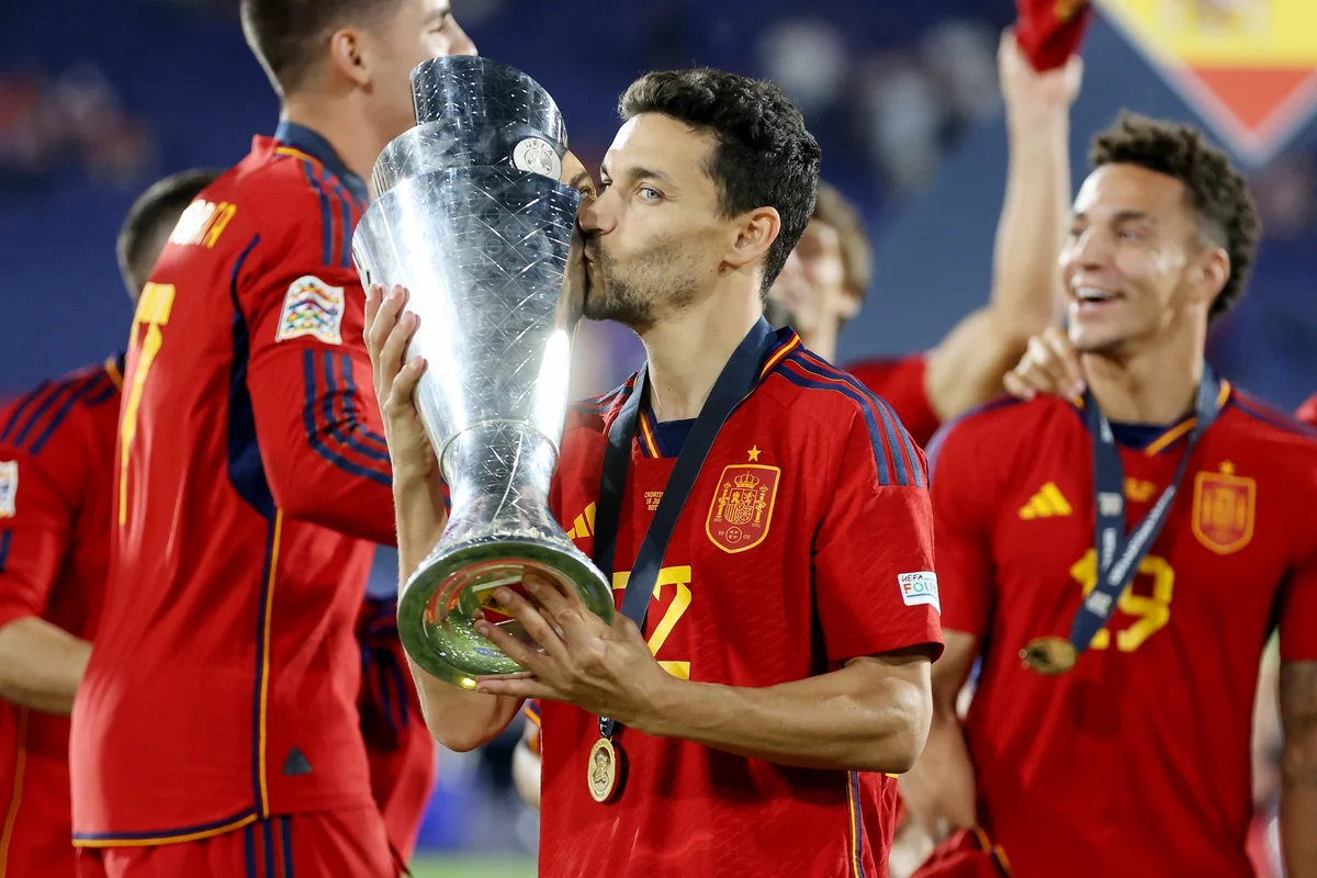İspaniyalı veteran futbolçu tarixə düşüb