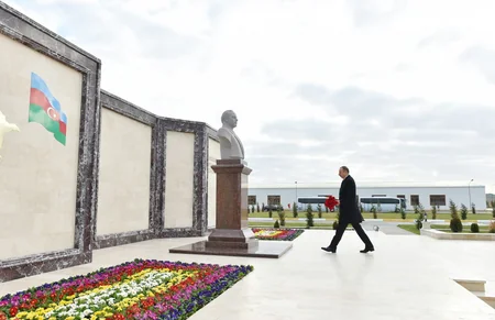 Ali Baş Komandan İlham Əliyev yeni hərbi şəhərciyin açılışında iştirak edib - YENİLƏNİB