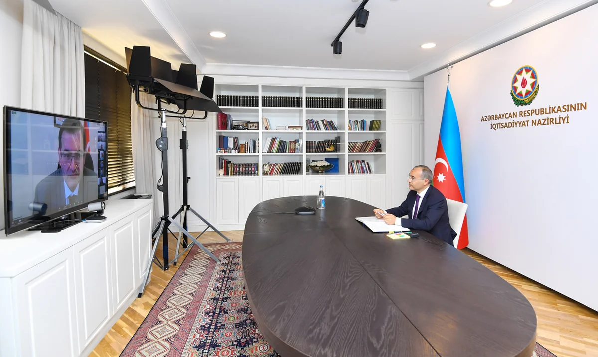 Mikayıl Cabbarov iqtisadiyyatın inkişafı üçün əsas çağırışları açıqladı