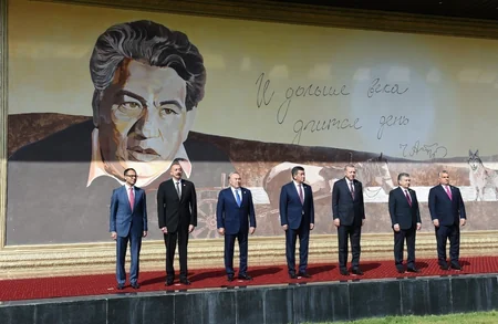 Çolpon-Ata şəhərində Türkdilli Dövlətlərin Əməkdaşlıq Şurasının VI Sammiti keçirilib, Azərbaycan Prezidenti Sammitdə iştirak edib - YENİLƏNİB-2