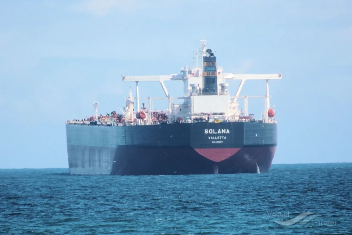 Первый за шесть лет супертанкер с американской нефтью прибыл в Европу