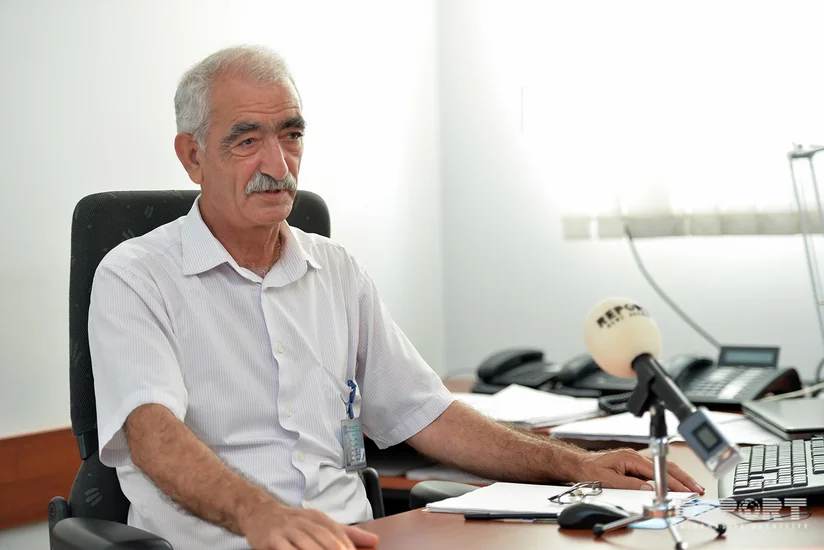 Fəaliyyətinin əsas hissəsi dənizdə keçən neftçi: İlk baxışdan qorxulu gəlsə də, dənizə öyrəşirsən - VİDEOREPORTAJ