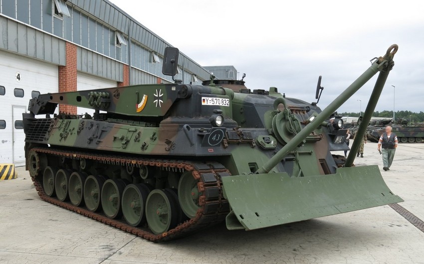 Almaniya Ukraynaya Yunanıstan və Slovakiyadan 100 tank tədarük edəcək