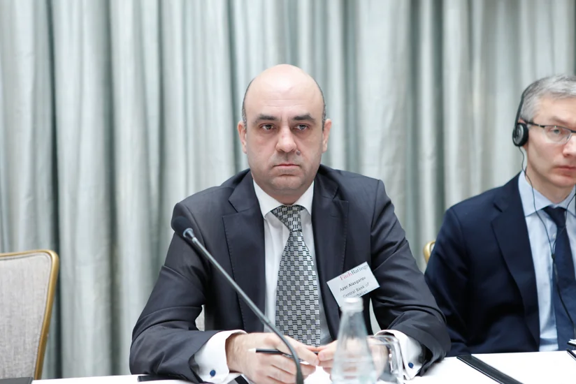 AMB: Əmanətlərin dollarlaşması azalmaqdadır