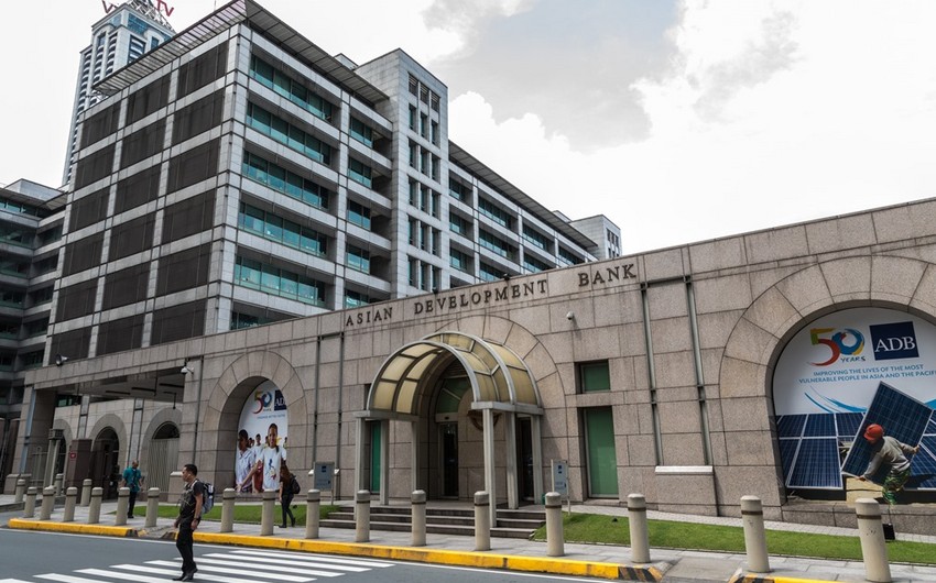 ADB: Azərbaycanda dövlət xidmətlərinə özəl şirkətlərin cəlb edilməsi səmərəli alət ola bilər