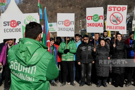 В акции на дороге Ханкенди-Лачын принимают участие и представители местной русской общины
