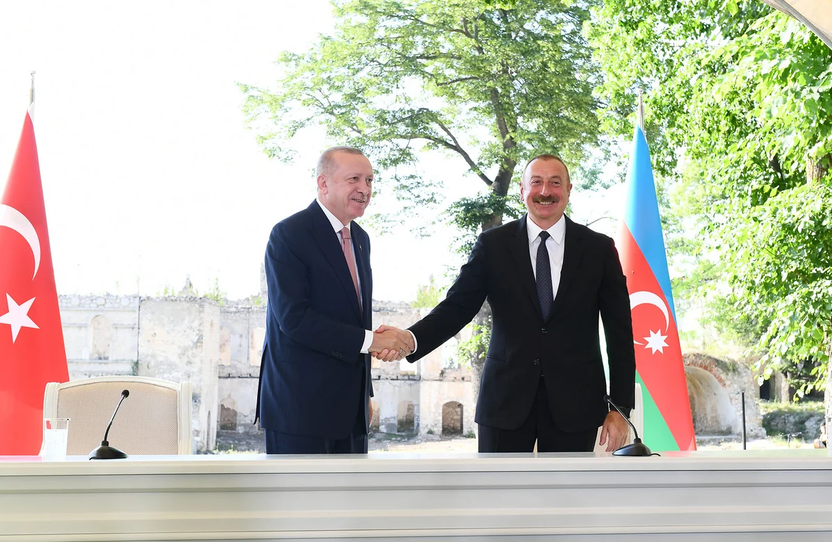 Ilham Aliyev says Azerbaijani-Turkish relations are at their highest peak