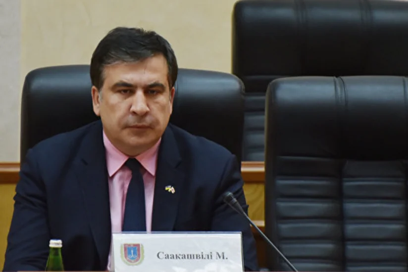 Petro Poroşenko Saakaşvilinin qubernator vəzifəsindən azad edilməsi barədə sərəncam imzalayıb
