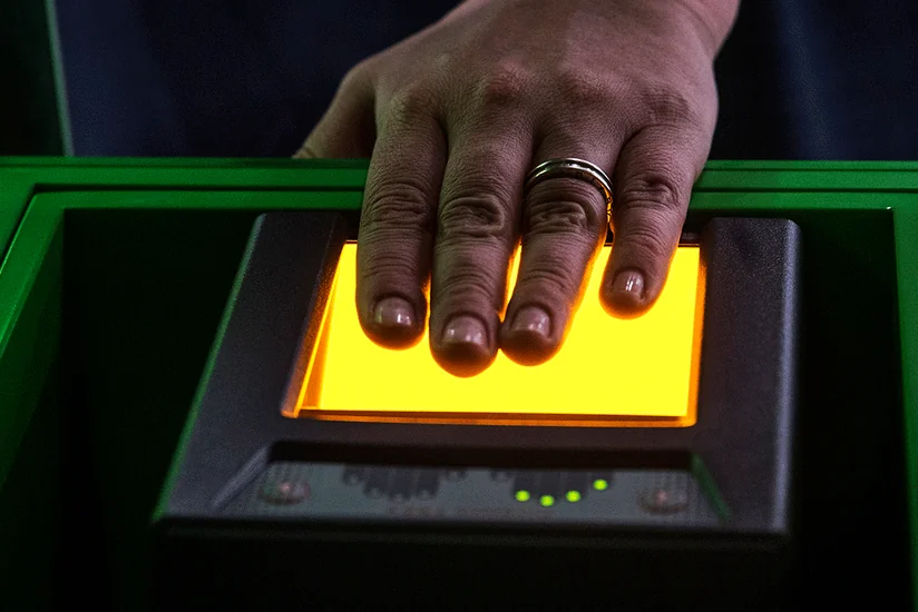 Rusiyaya gedən əcnəbilərin sərhəddə biometrik məlumatları toplanacaq