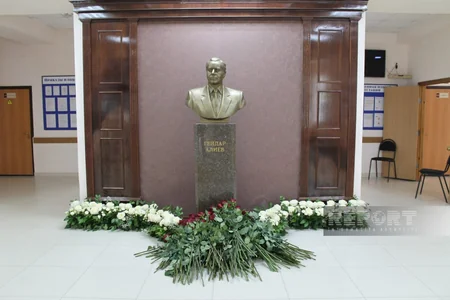 Həştərxanda Heydər Əliyevin 100 illik yubileyinə həsr olunmuş konfrans işinə başlayıb
