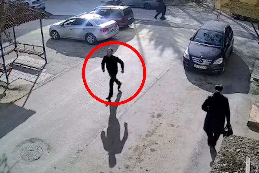 Bakıda özünü kuryer kimi təqdim edən şəxs evlərdən oğurluq edib