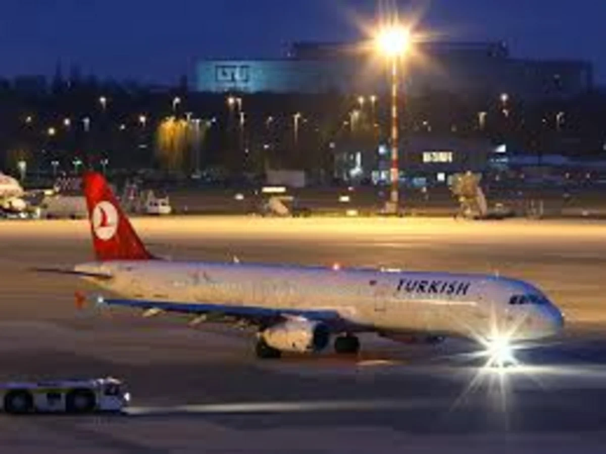 Türk Hava Yolları 19 aviareysi ləğv edib