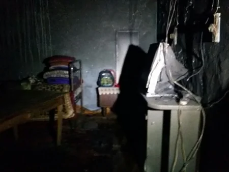 ​Bərdədə məcburi köçkünün yaşadıgı ev yanıb - FOTO