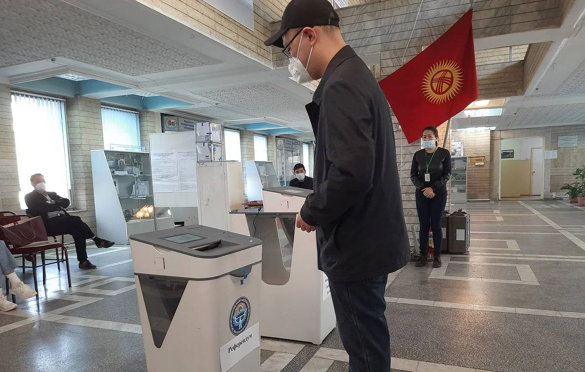 Qırğızıstandakı seçkilərlə bağlı ilkin seçici fəallığı açıqlandı