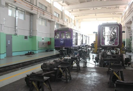 Bakı metrosu daha bir yeni nəsil qatarında ilk irihəcmli təmir aparır