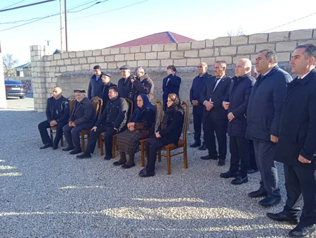 Şəhid ailələri və müharibə əlillərinə daha 100 mənzil və fərdi ev verilib