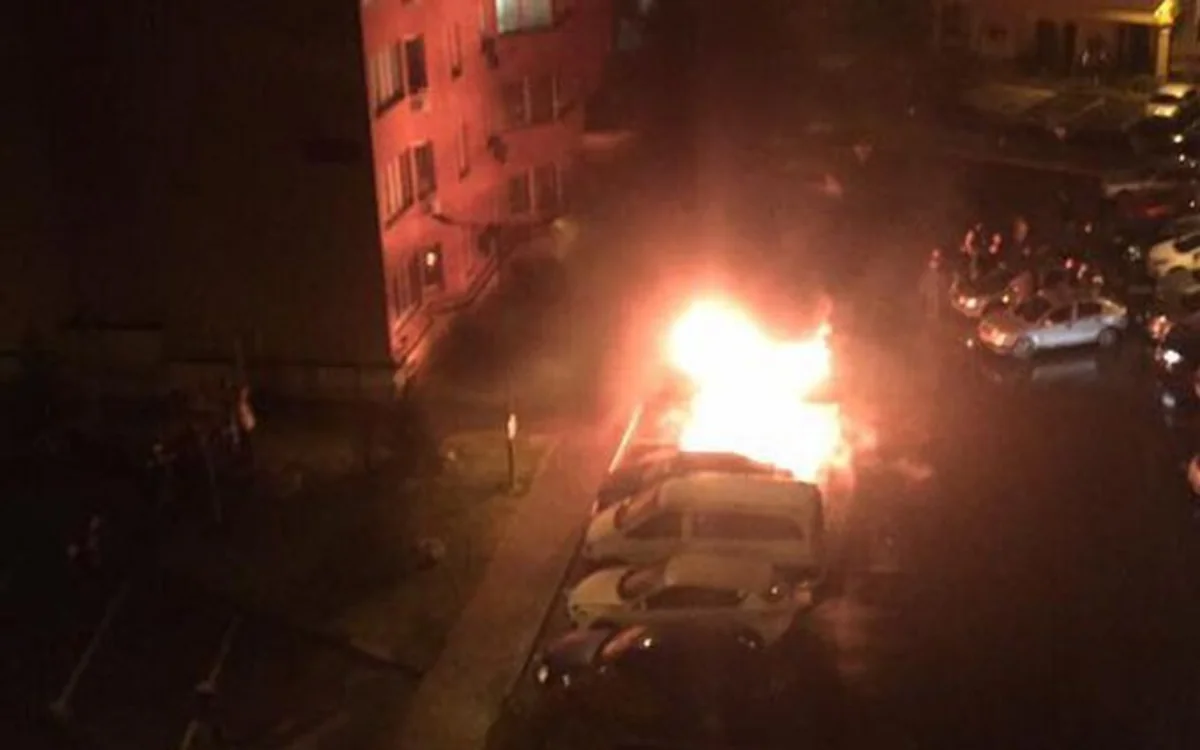 Russian embassy car set ablaze in Kiev