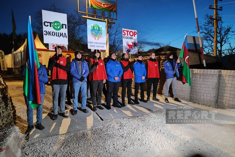 Активисты на дороге Ханкенди-Лачын призывают мировое сообщество встать на защиту экологии