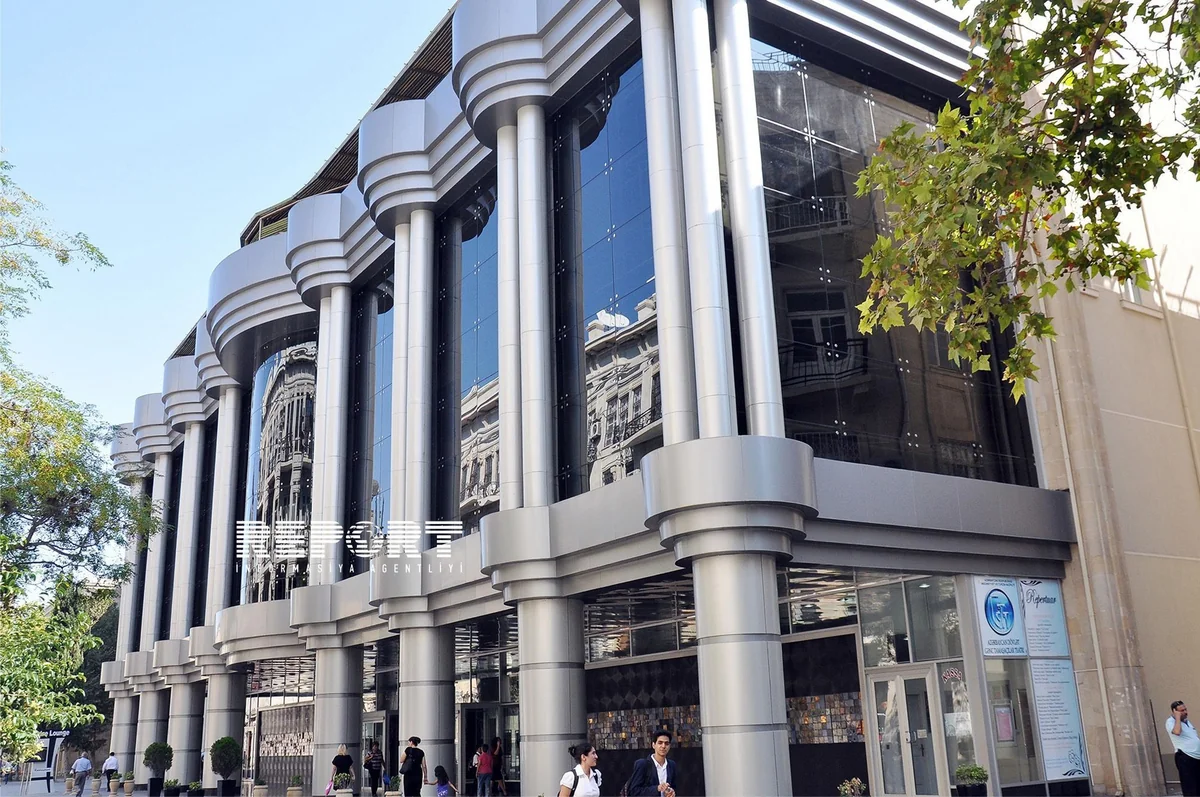 Gənc Tamaşaçılar Teatrı yeni mövsümü açıq elan edib