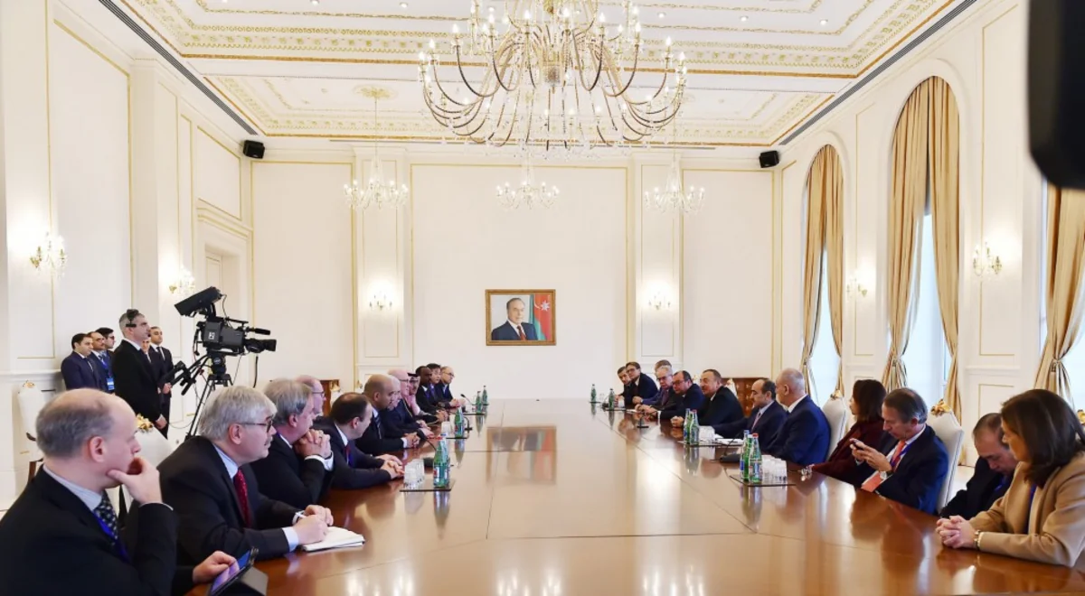 Президент Ильхам Алиев принял группу участников V Всемирного конгресса новостных агентств - ДОПОЛНЕНО