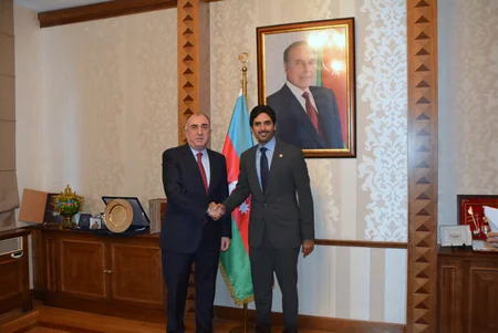 Elmar Məmmədyarov Qətərin Azərbaycandakı yeni səfirini qəbul edib