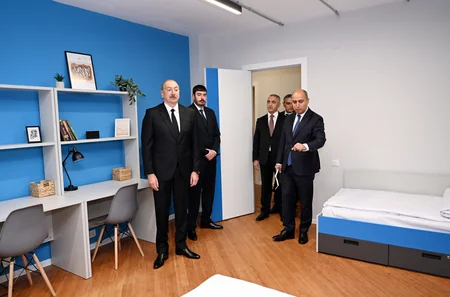Prezident Xankəndidə Qarabağ Universitetinin tələbə yataqxanasının təmirdən sonra açılışında iştirak edib - YENİLƏNİB
